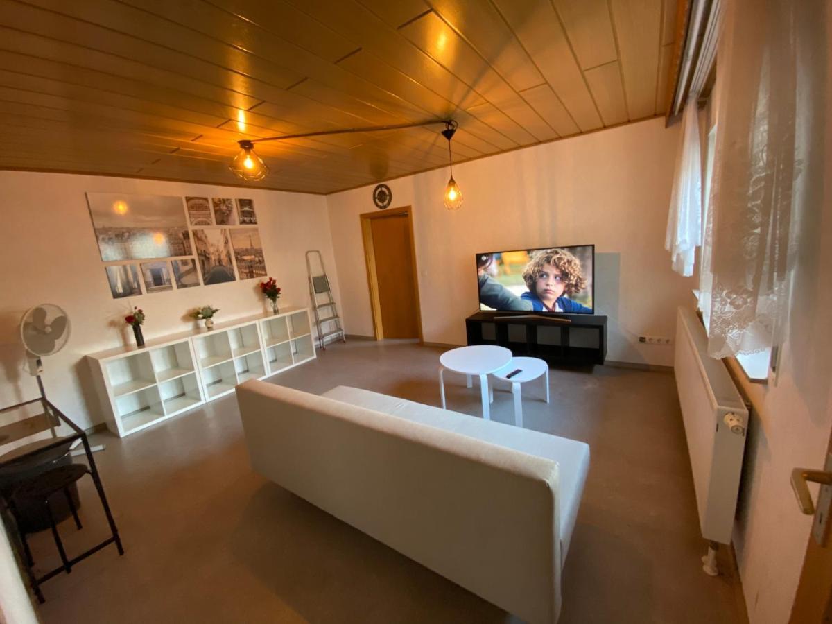 Ferienwohnung Suhad 루드빅스하펜 암 라인 외부 사진